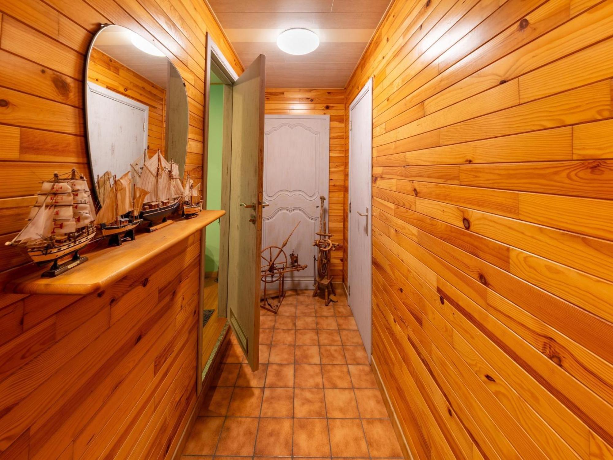 Holiday Home With Bubble Bath Florenville Eksteriør billede